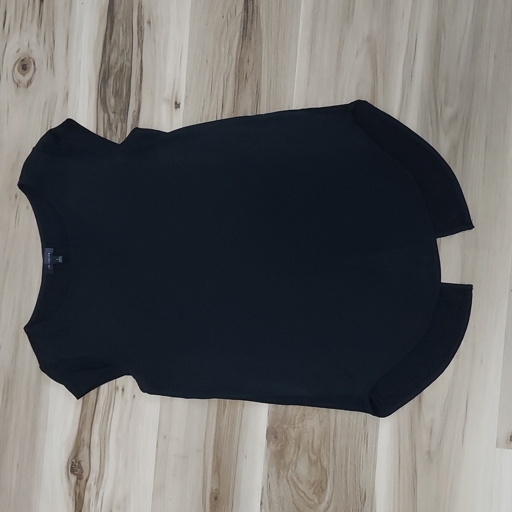 The Limited black top.SZ S.